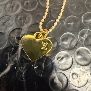 Gold tone Heart Pendant Necklace. Great for Valentine’s Day.